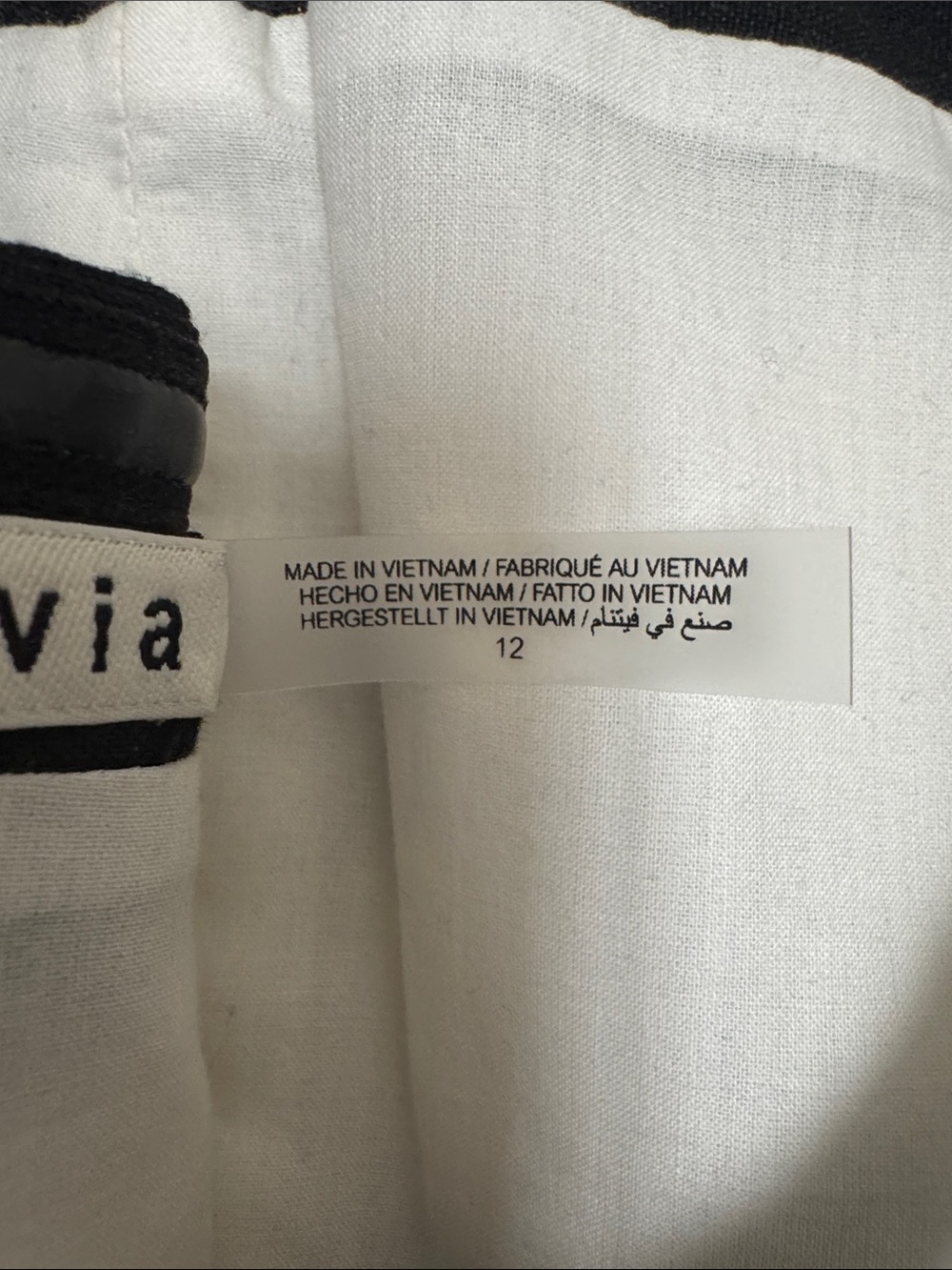 Alice + Olivia White Tiered Maxi Dress with Corset Back - Never worn size 12 - Picture 8 of 8